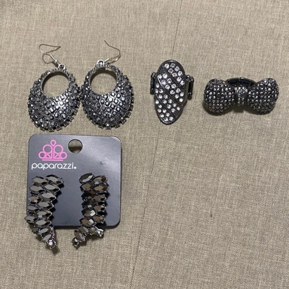 Paparazzi Black and Silver Jewelry Collection - Picture 1 of 5